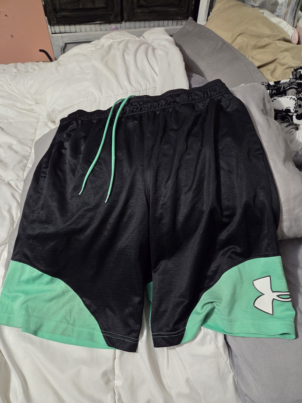 Under Armour Men’s Black with Mint Athletic Shorts